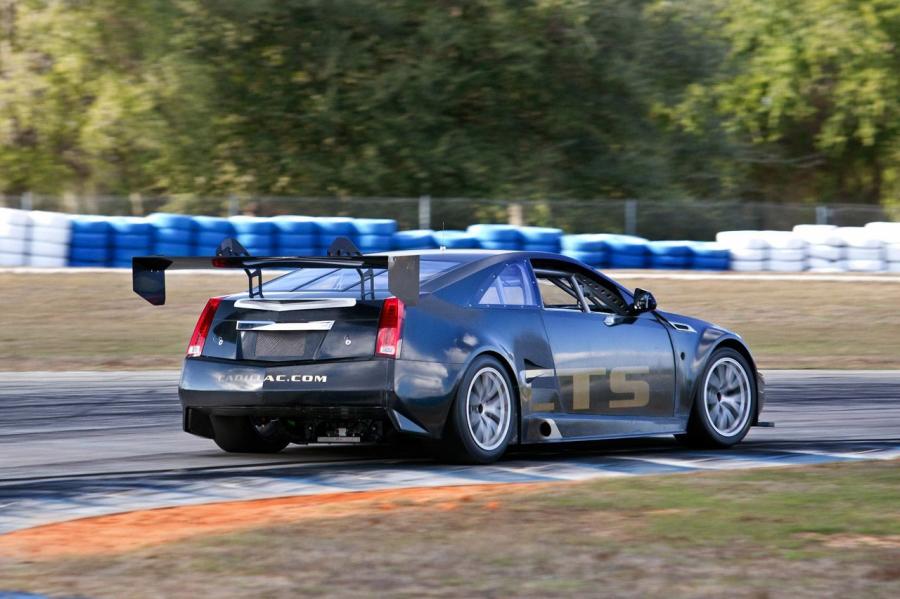  Cadillac CTS-V Coupe SCCA Race Car 2011 года  (фото 2 из 26)